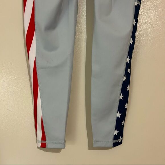 COPY - Columbia Tidal Leggings for the Patriotic Woman Size Small Stars and Str… - Picture 8 of 11